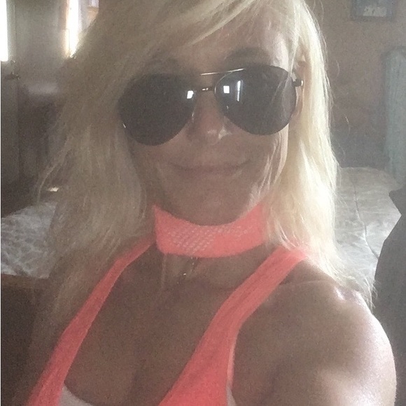 Meet your Posher, Sherry - Picture 5 of 5